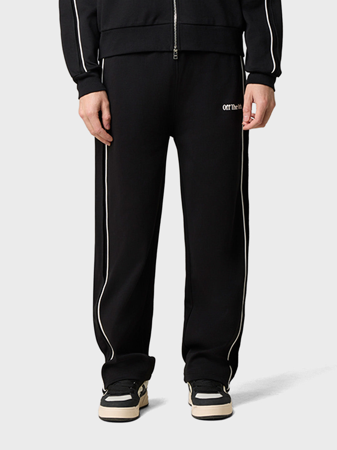 Off The Pitch Piping Panel Pants Black - voorkant
