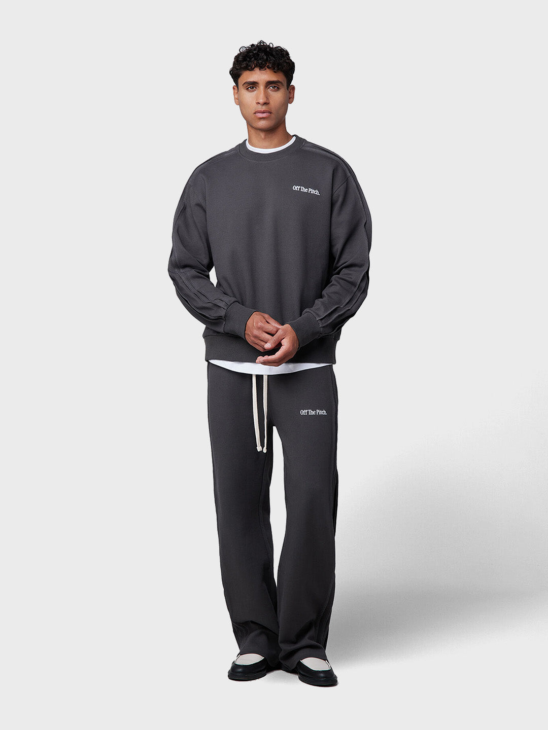 Off The Pitch Raw Edge Panel Pants Dark Shadow