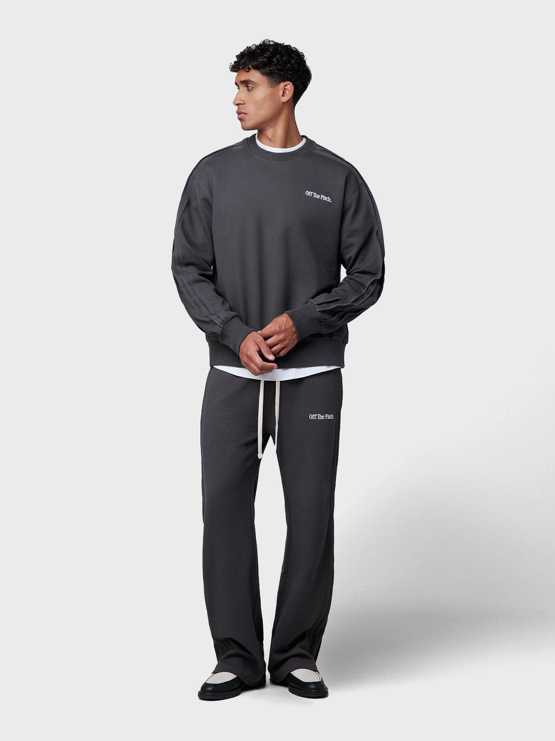 Off The Pitch Raw Edge Panel Pants Dark Shadow