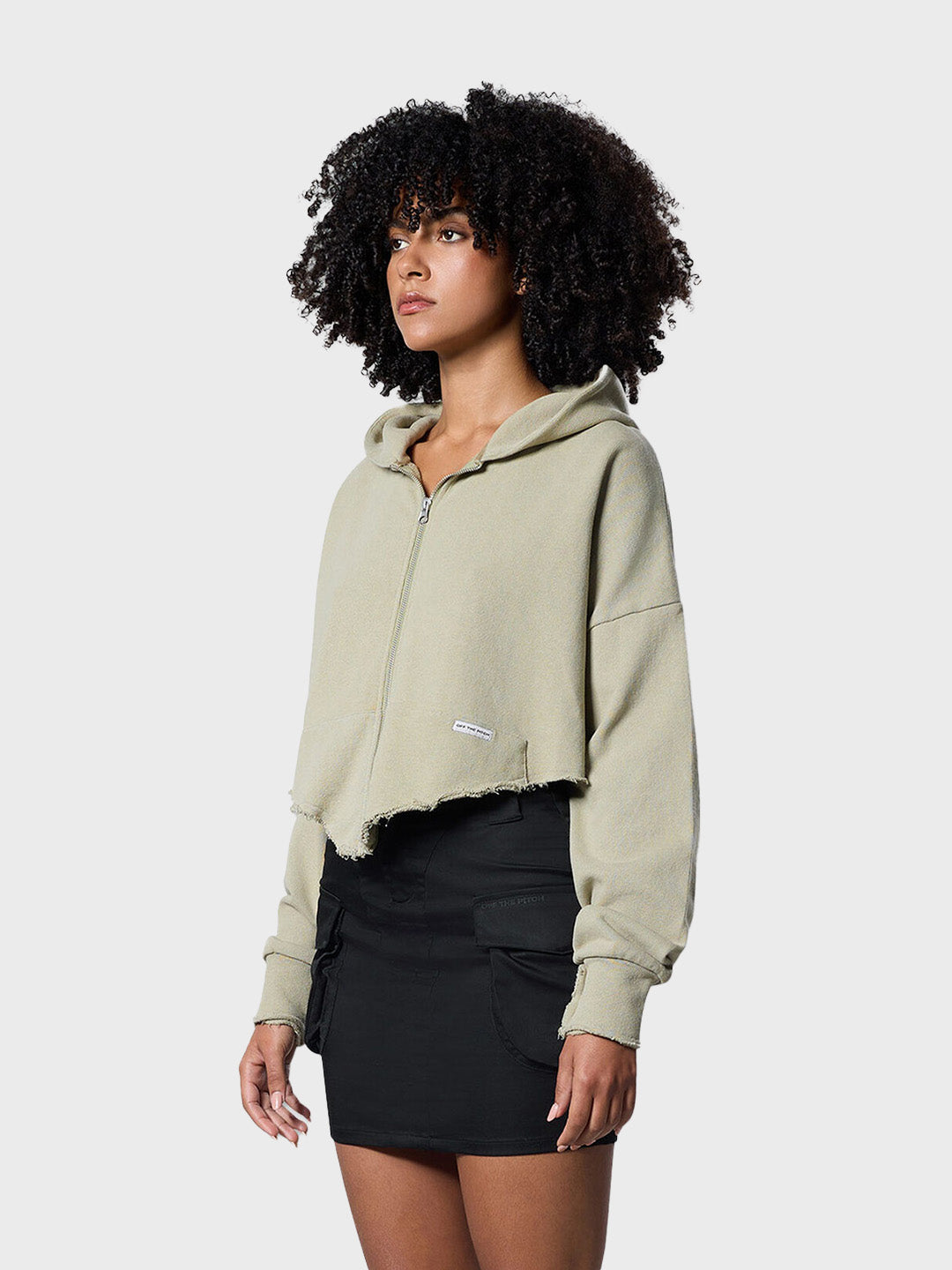 Off The Pitch Frayed Hoodie dames – schuin vooraanzicht