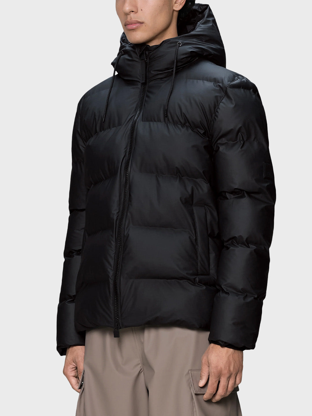 Rains Alta Puffer Jacket Black – detailshot