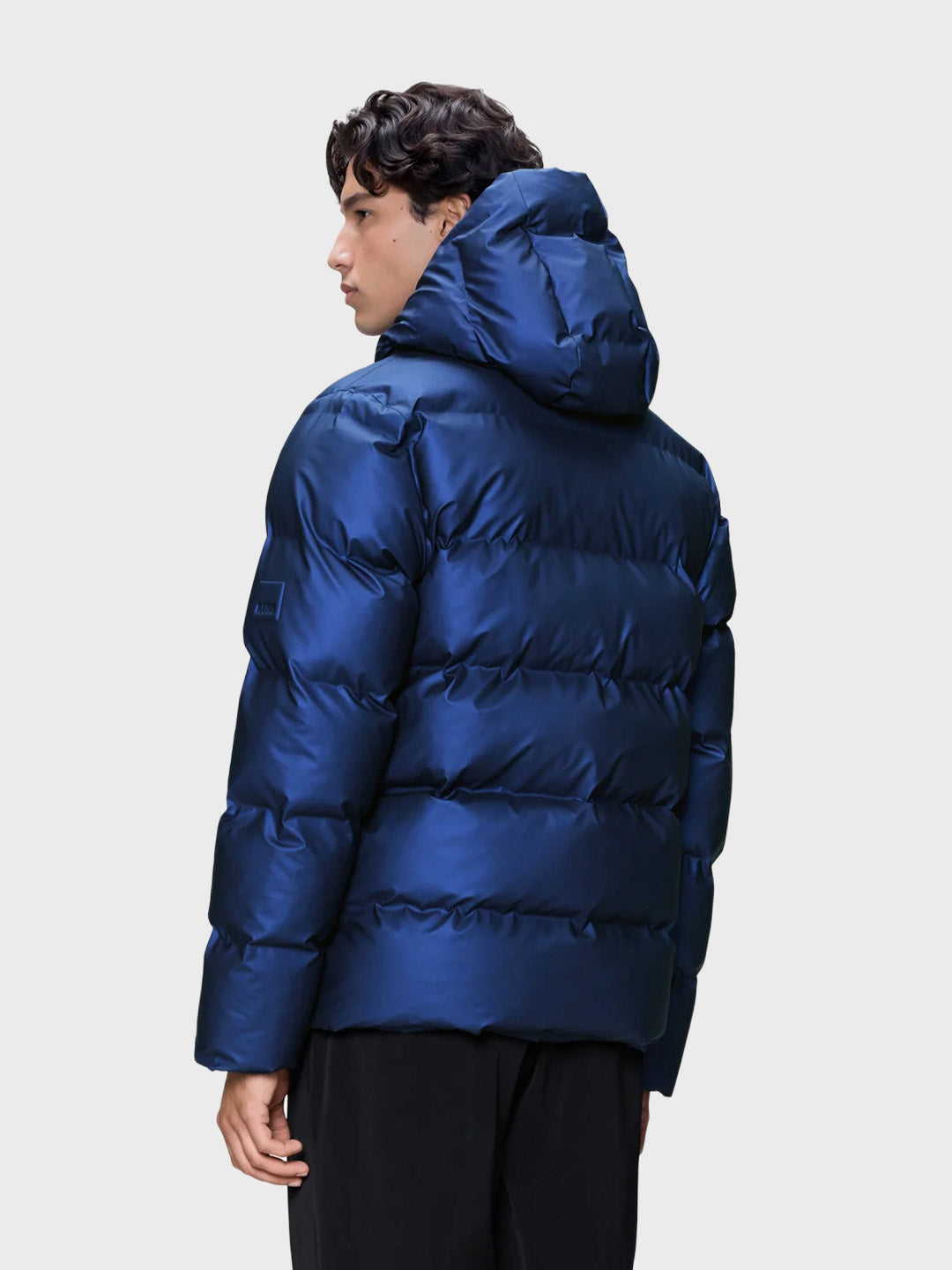 Rains Alta Puffer Jacket Lucid – achterkant