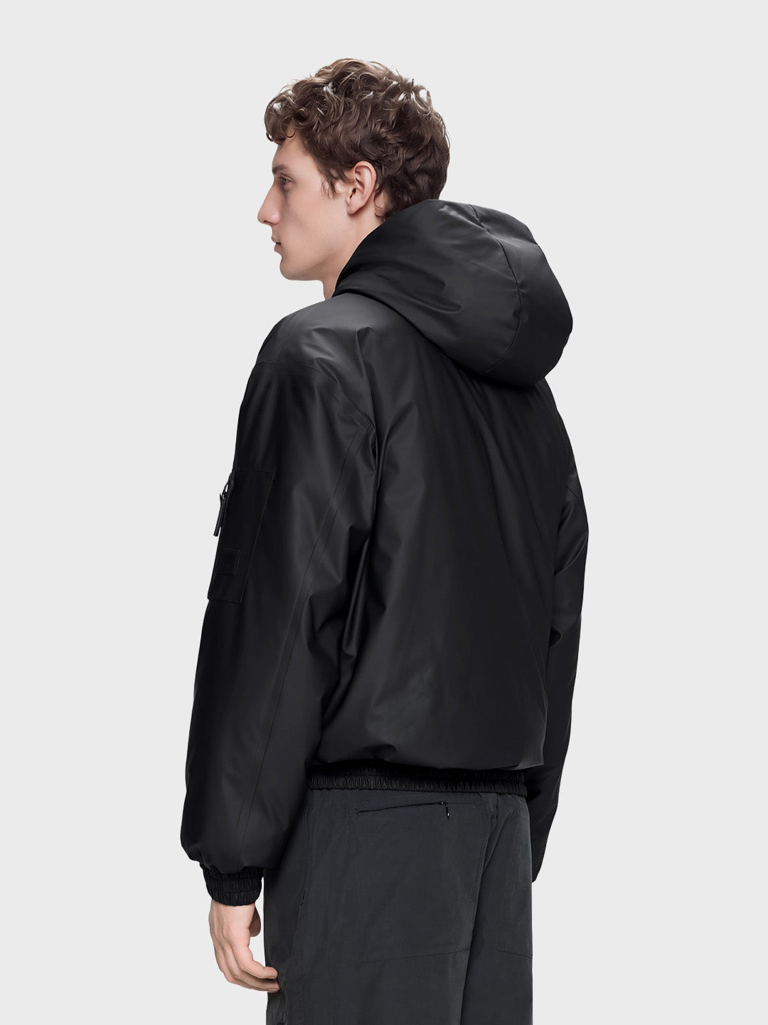 Rains Lohja Insulated Bomber Jacket Black – achterkant