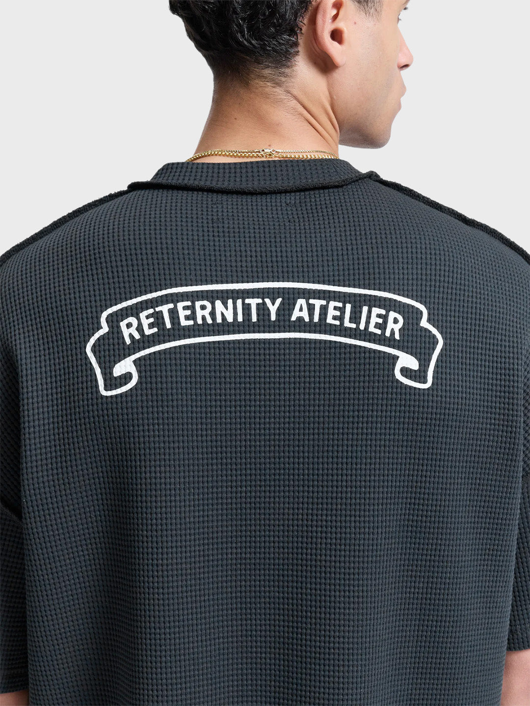 Reternity Band Of Process T-Shirt Black - close-up print op rug
