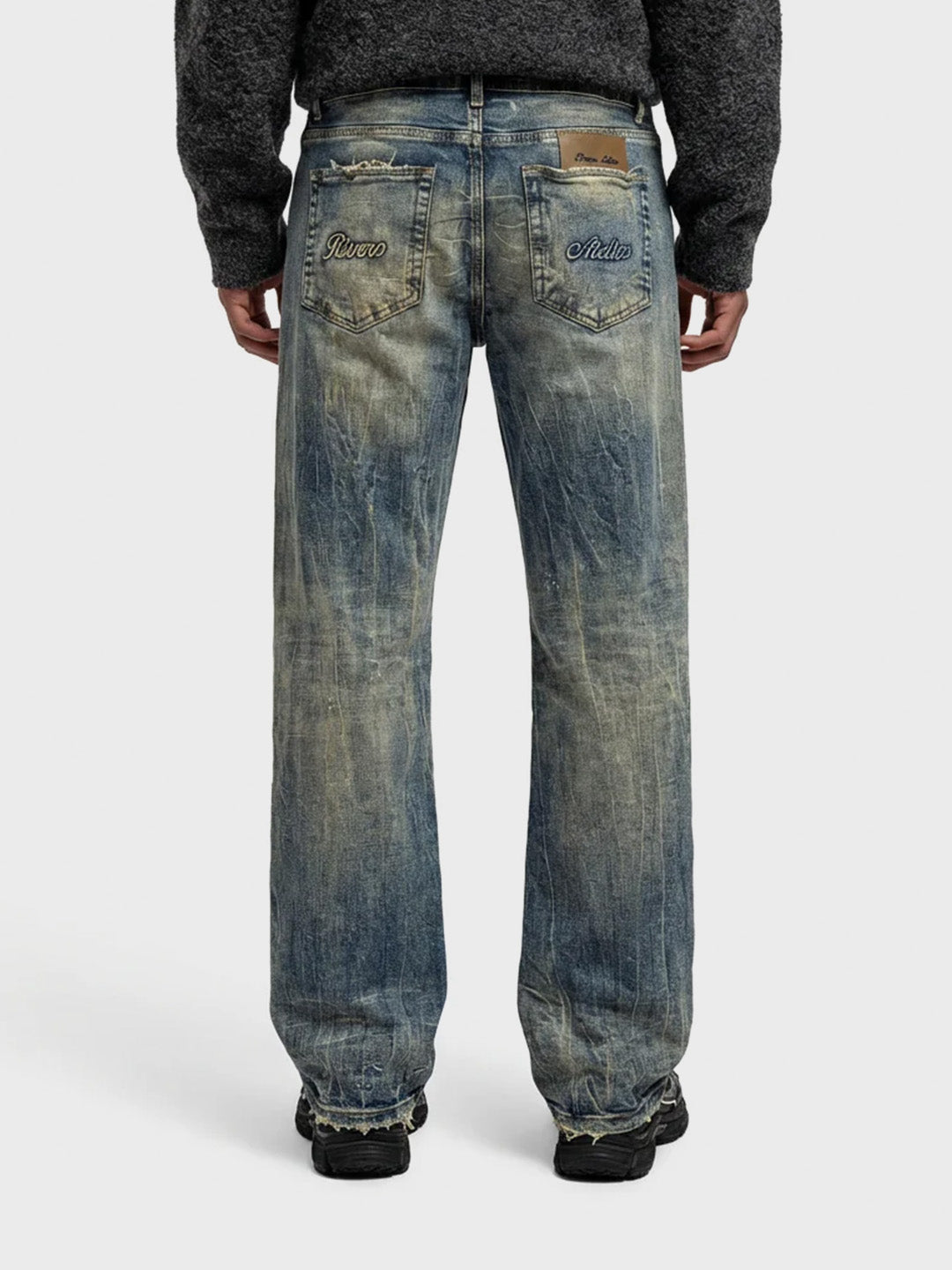 Rivero Artisan Damage Jeans Washed Blue - model achterkant