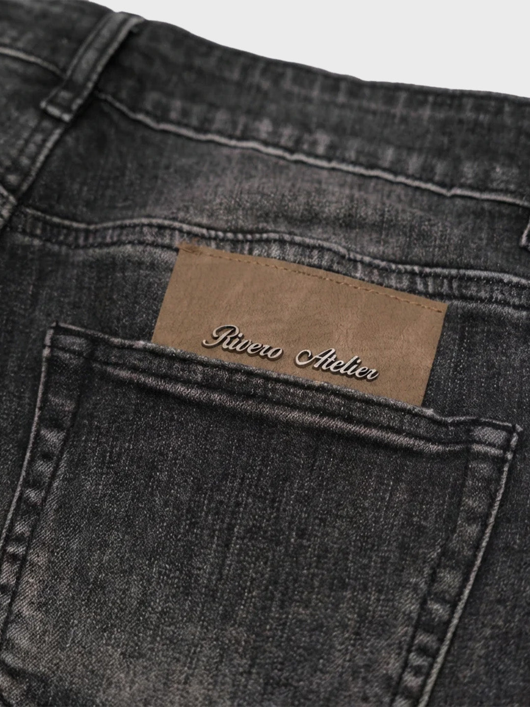 Rivero Shadow Slightly Split Jeans Black - close-up