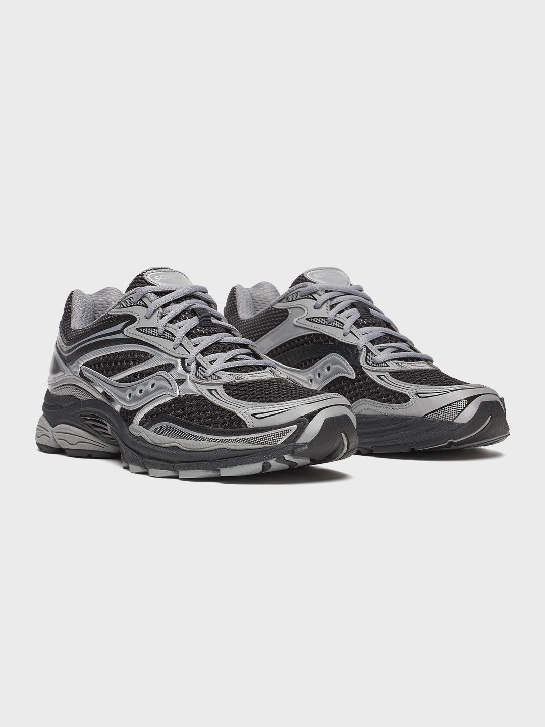 Schuin vooraanzicht Saucony ProGrid Omni 9 Sneakers Black/Silver