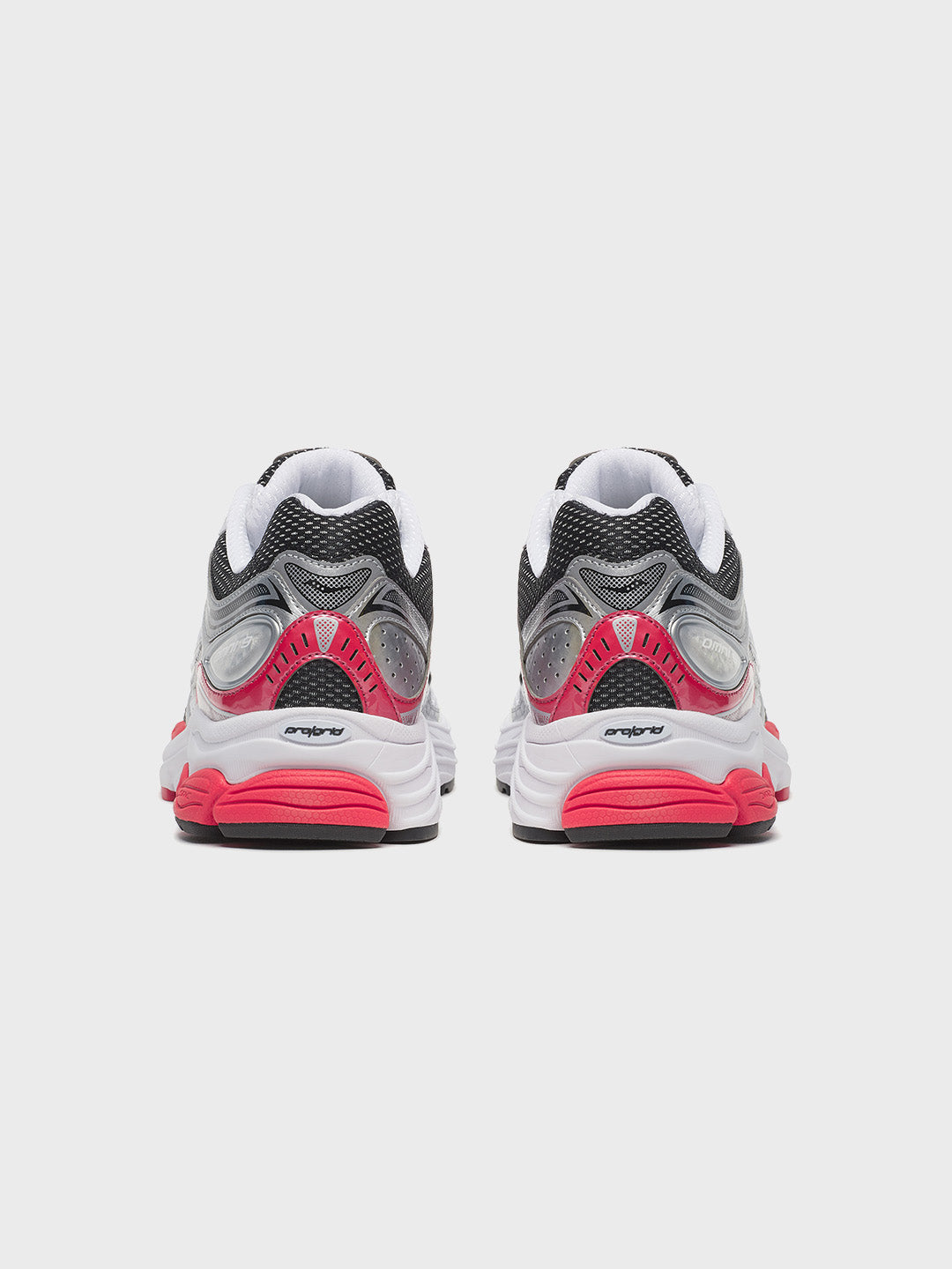 Saucony Progrid Omni 9 Sneakers | White/Red