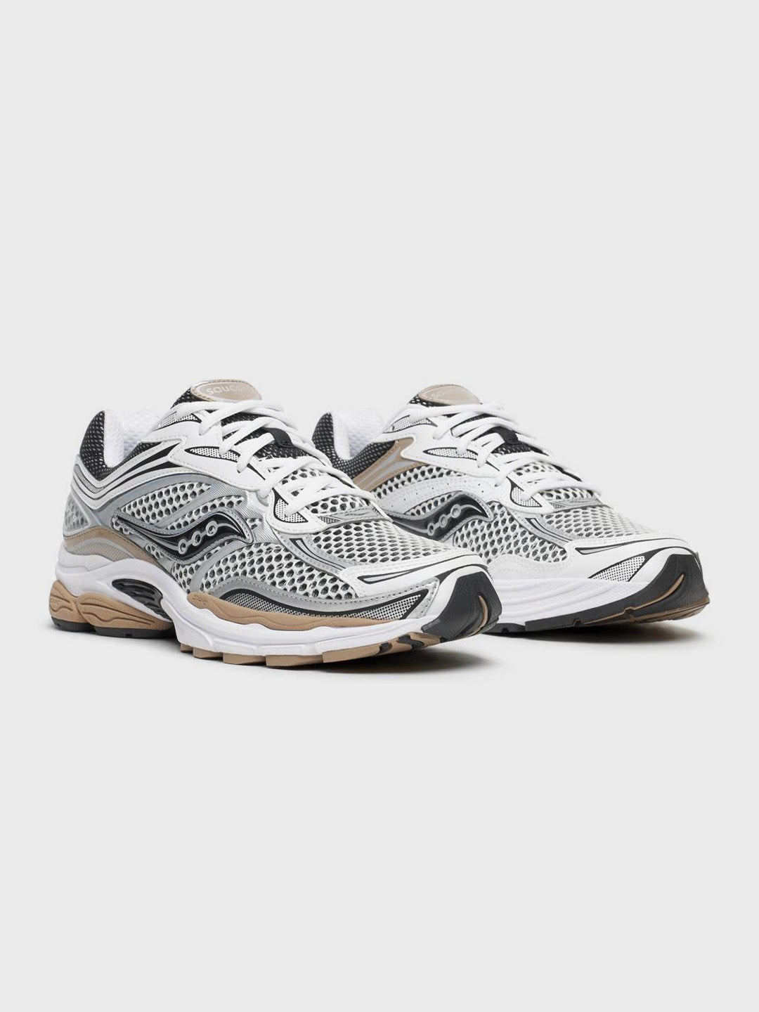 Saucony ProGrid Omni 9 Sneakers White/Saddle – S101245-1097 – voorkant
