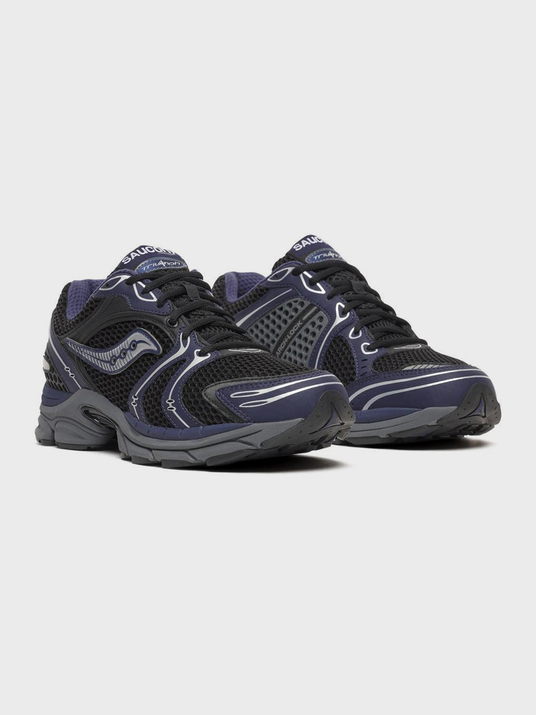 Saucony ProGrid Triumph 4 Sneakers | Black/Naval