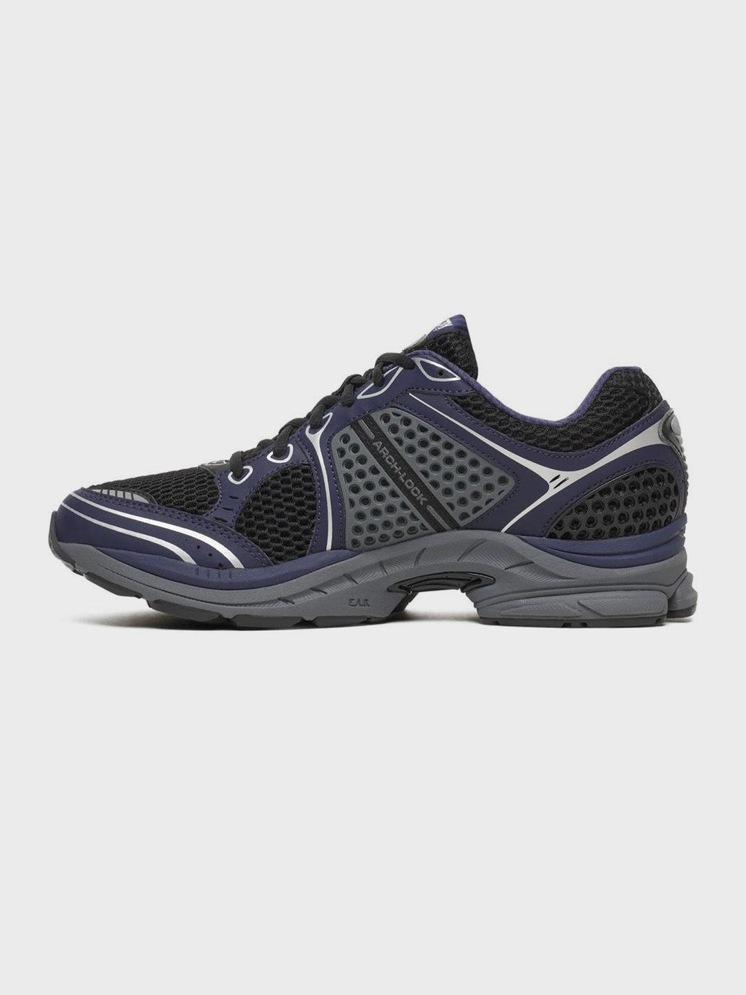 Saucony ProGrid Triumph 4 Sneakers | Black/Naval