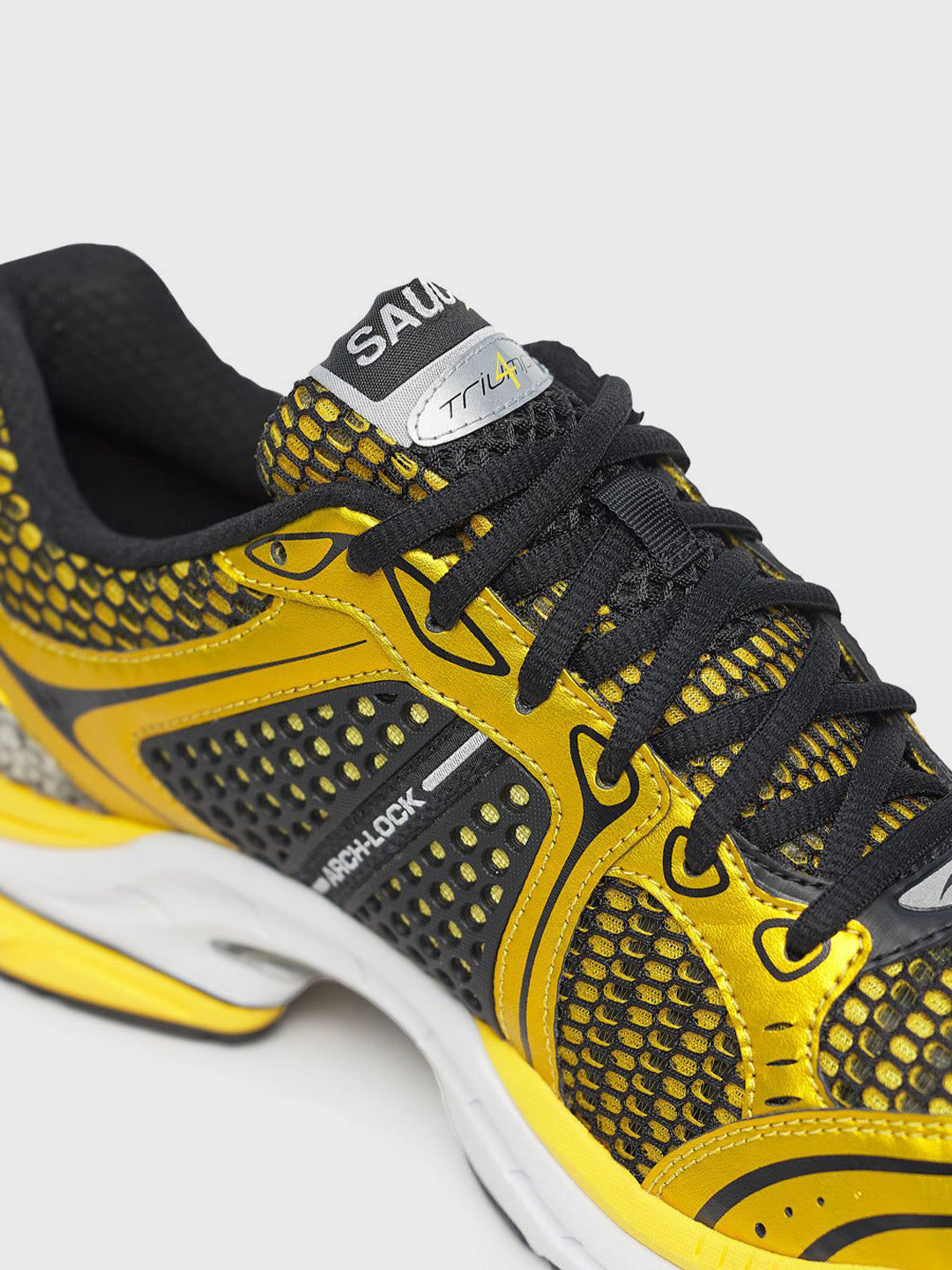 Saucony ProGrid Triumph 4 Sneakers Lemon Chrome - close-up bovenkant