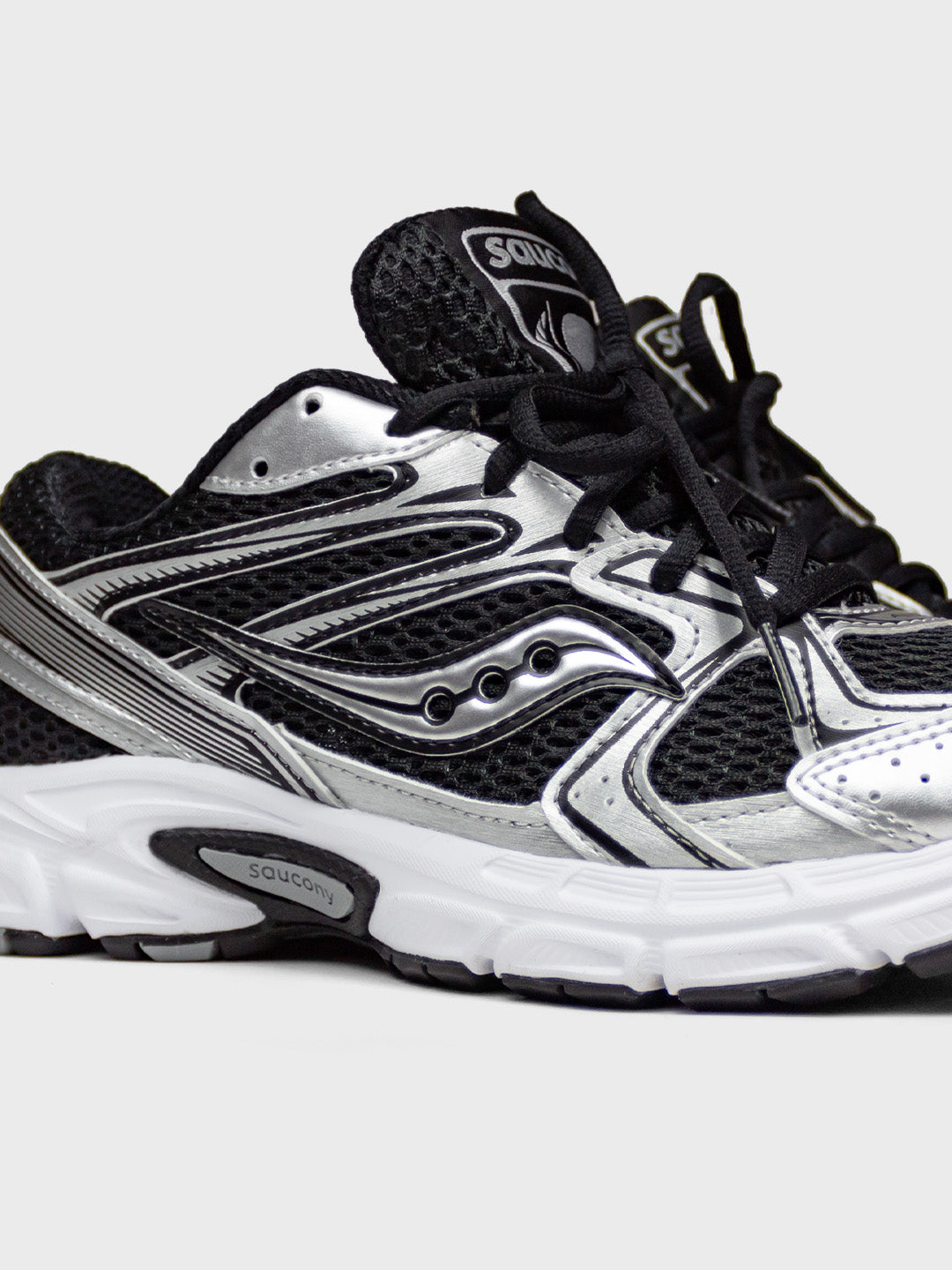 saucony shoes black silver