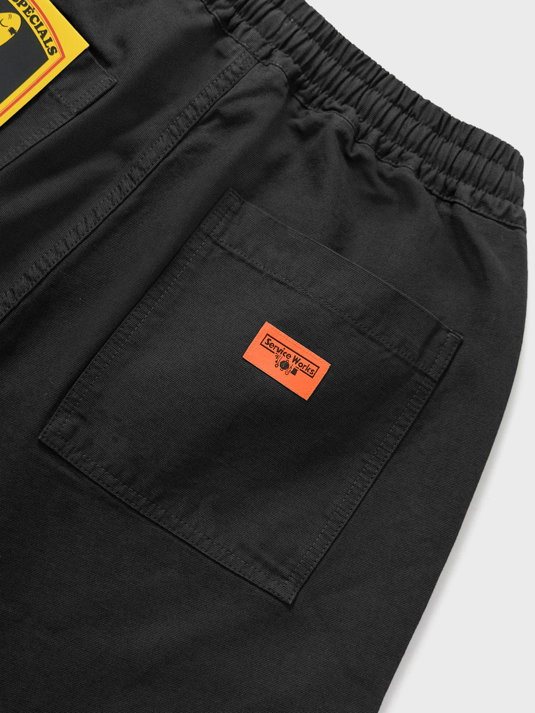 Service Works Classic Chef Shorts Black - close-up achterzak