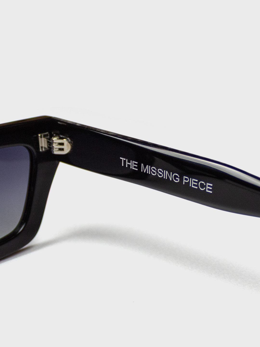 The Missing Piece Mercury Shades | Black