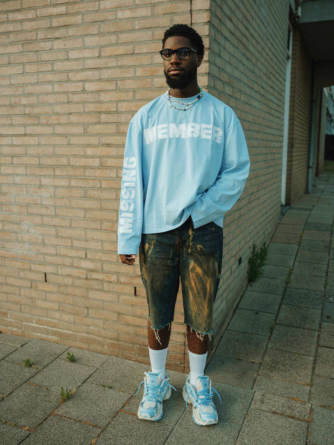 voorkant Member graphic Sky Blue longsleeve