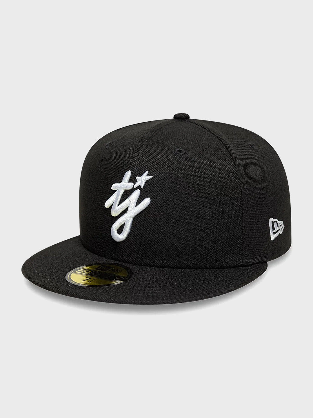 Twojeys x New Era 59Fifty Fitted Cap Black – product schuin vooraanzicht
