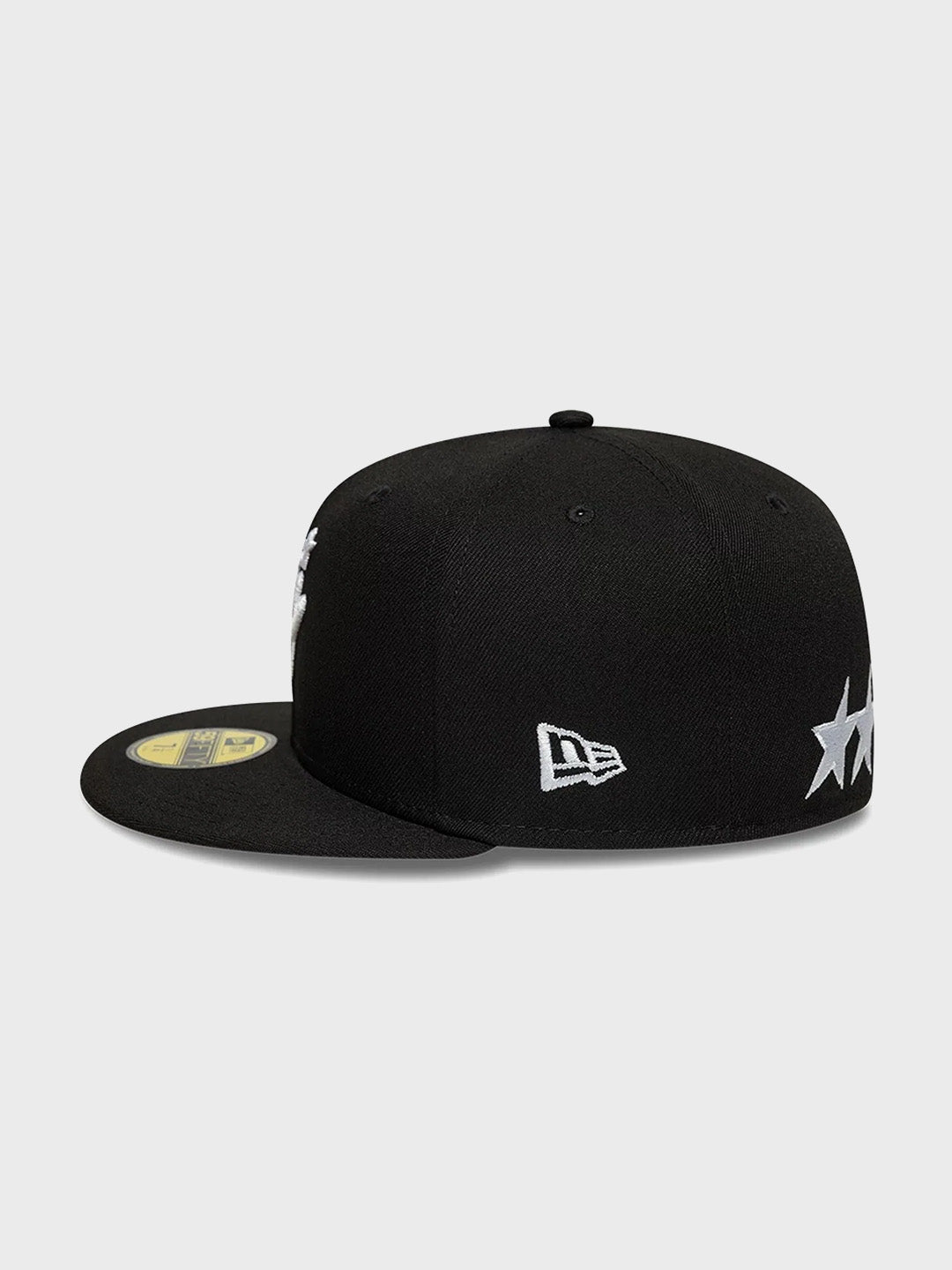 Twojeys x New Era 59Fifty Fitted Cap Black – product zijkant