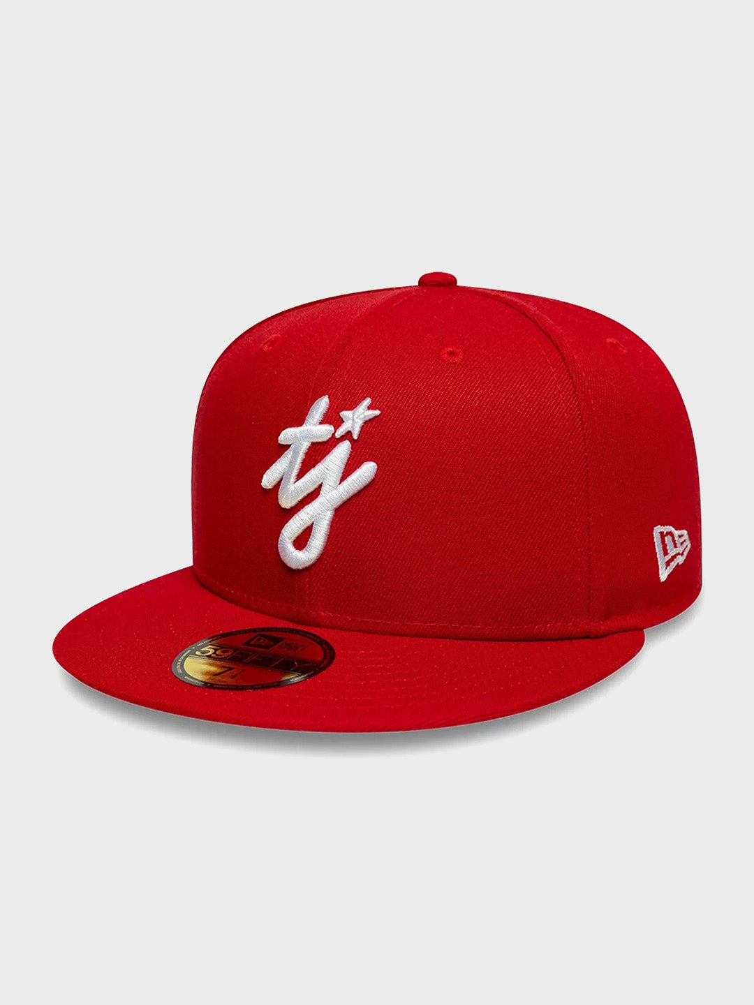 Twojeys x New Era 59Fifty Fitted Cap Red – product schuin vooraanzicht