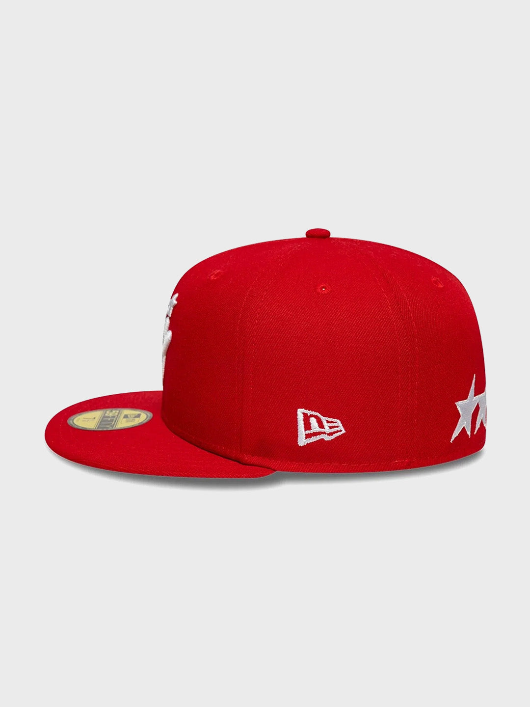 Twojeys x New Era 59Fifty Fitted Cap Red – product zijkant