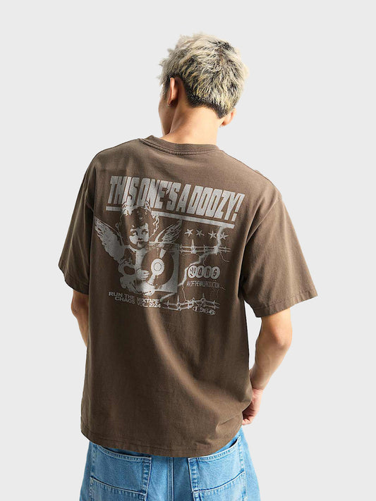 Achterkant van Vans Earthbound t-shirt in het bruin