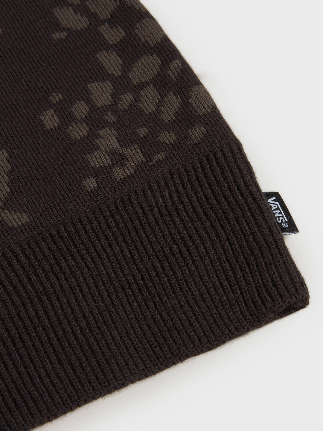 Close-up boord met Vans logo – Vans MTE Steeplebase Balaclava