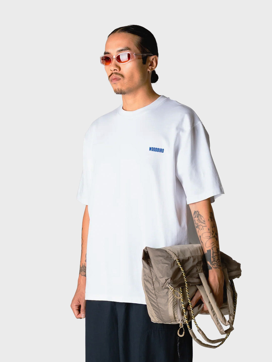 Woodbird WBBaine Sea T-Shirt White - model zijkant