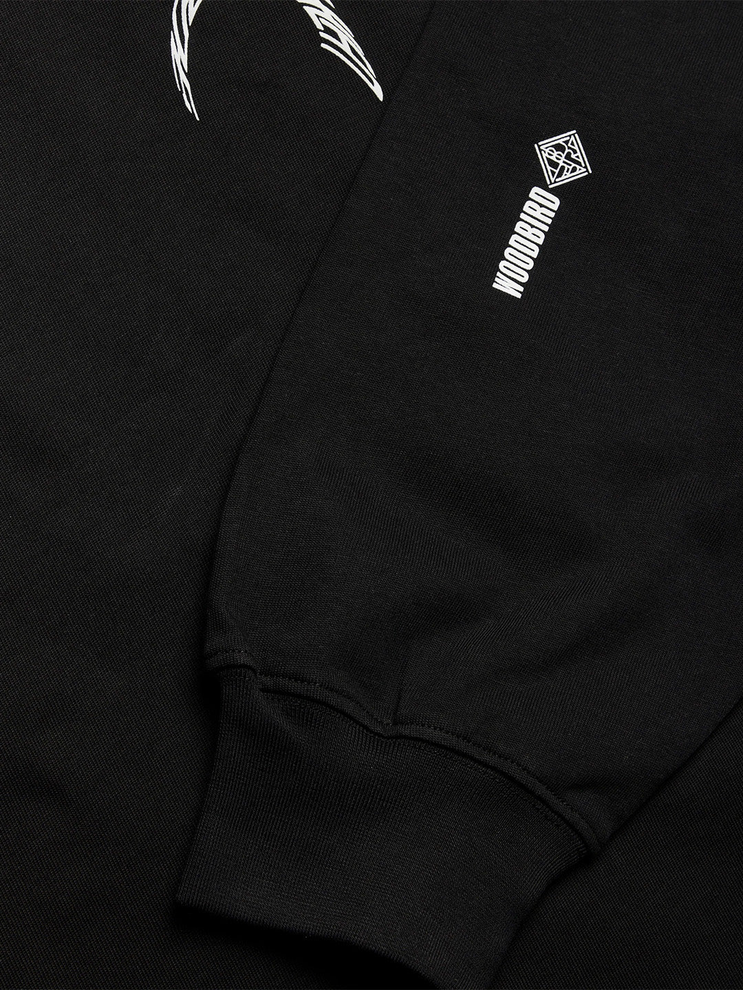 Woodbird WBBeam Warp Longsleeve Black – close-up