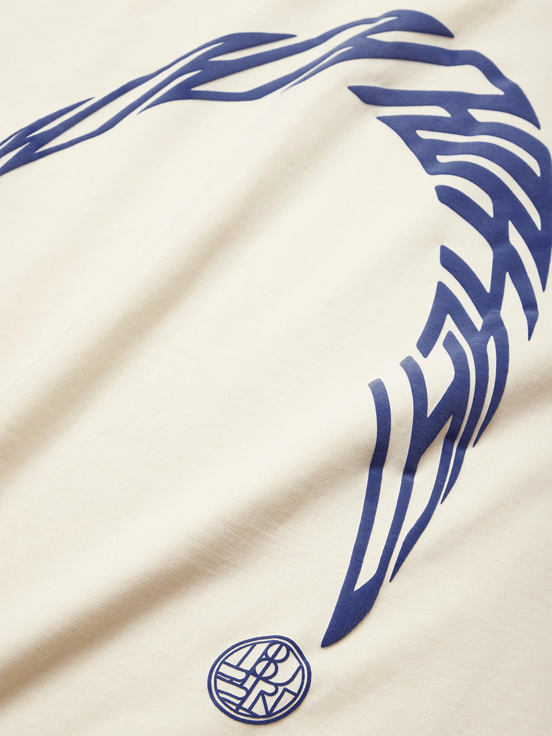 Woodbird WBBaine Warp T-Shirt Off-White/Cobalt Blue – close-up