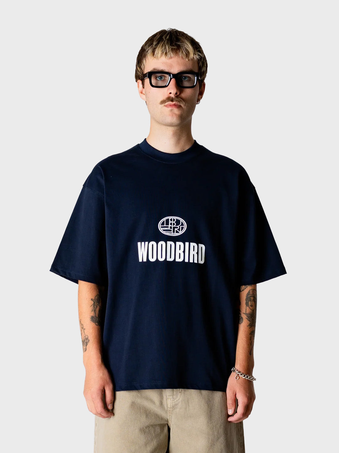 Woodbird WBBeam Nine T-Shirt in Dark Navy - model voorkant