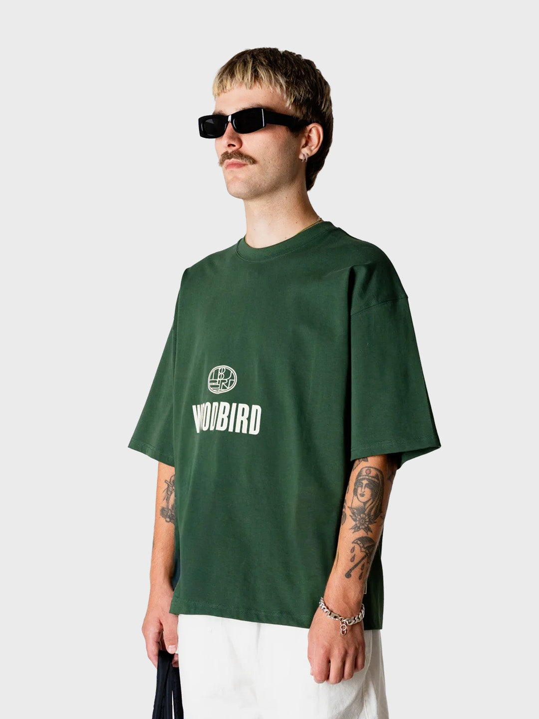 Woodbird WBBeam Nine T-Shirt Pine Green - model zijkant