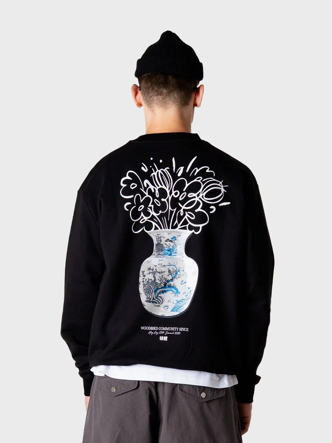 Woodbird WBCane Ming Crewneck Sweater Black – model achterkant