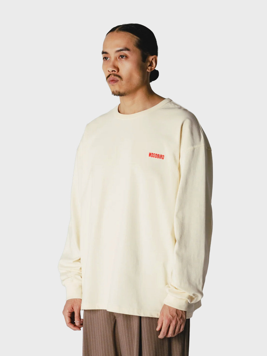Woodbird WBJoes Mono Longsleeve Off-White – zijkant