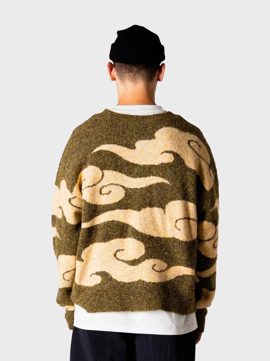 Woodbird WBKurt Cloud Knitted Sweater Green – model achterkant