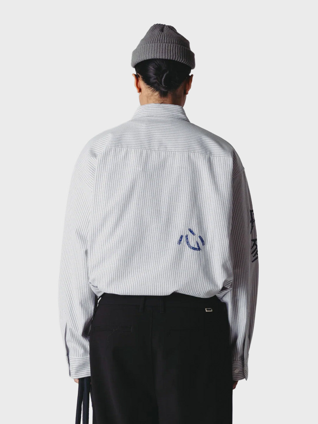 Woodbird WBXing Ox Writing Shirt White/Navy – achterkant