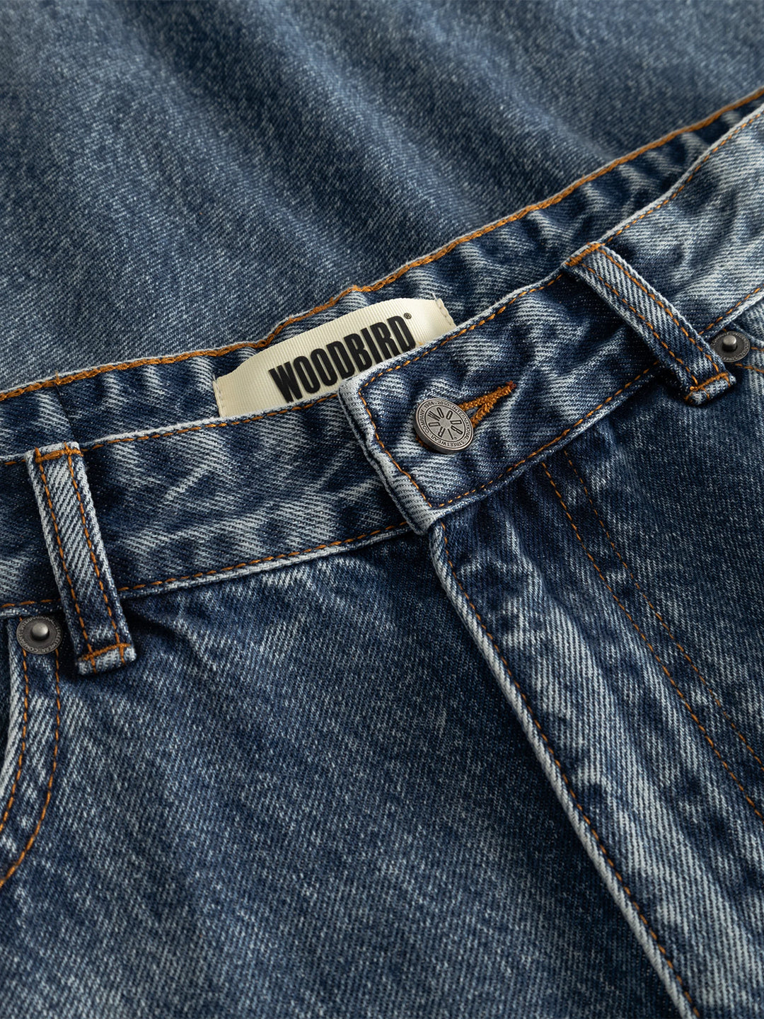 Woodbird WBYuto Twisted Denim Shorts Blue Vintage - close-up knoopsluiting